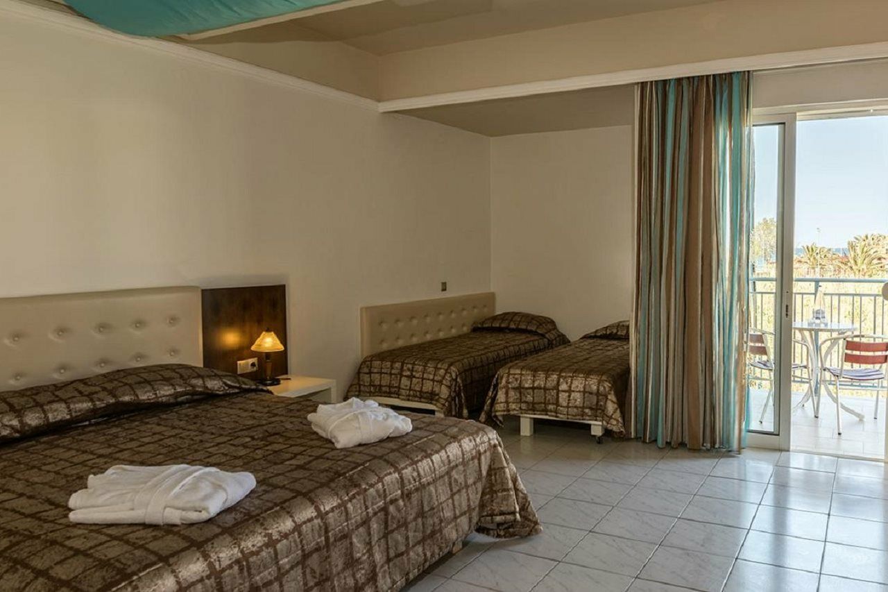 Hotel Eliros Mare Beachfront Poem