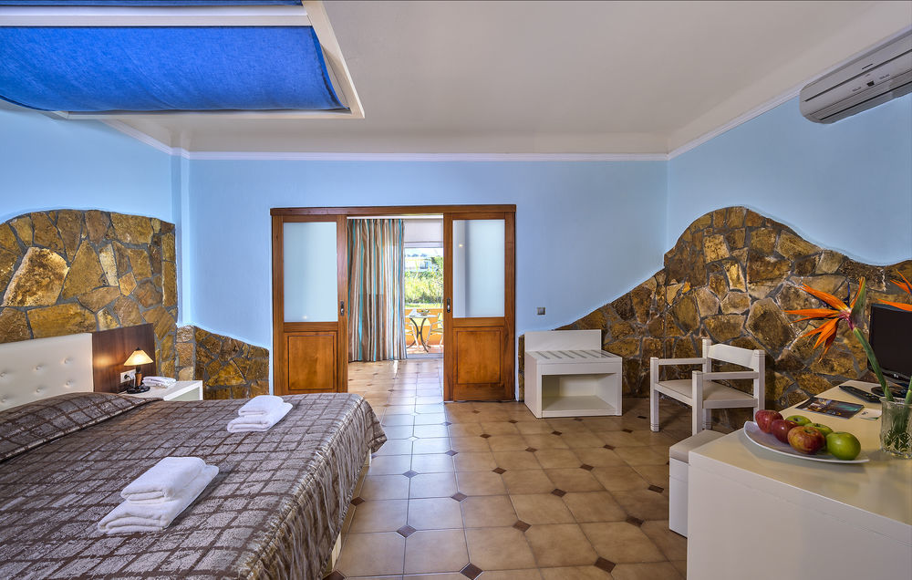 Eliros Mare Beachfront Poem 5* Georgioupoli